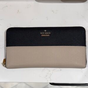 Kate Spade Black and Tan Wallet with Gold Accent